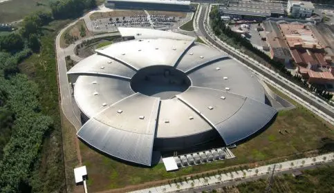 Industrial research on battery manufacturing and recycling